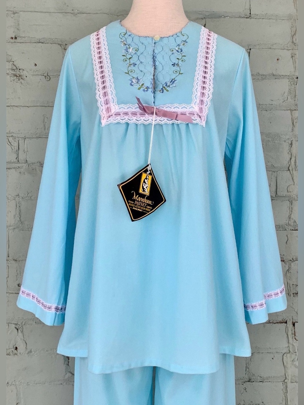 Vintage Blue Pajama Set with Embroidery and Lace Detail